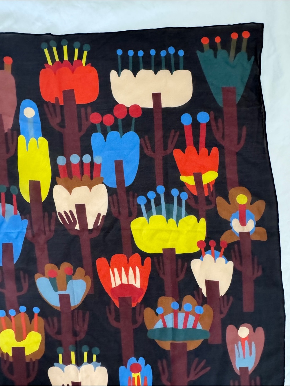 Eloi Silk Scarf - abstract floral design - Picture 4 of 6